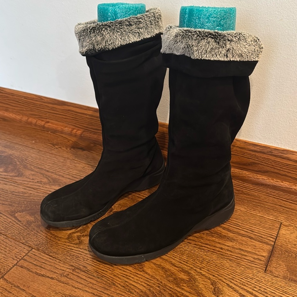 C La CANADIENNE BOOTS